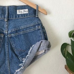 HAND DISTRESSED VINTAGE MOMMIE DUKES